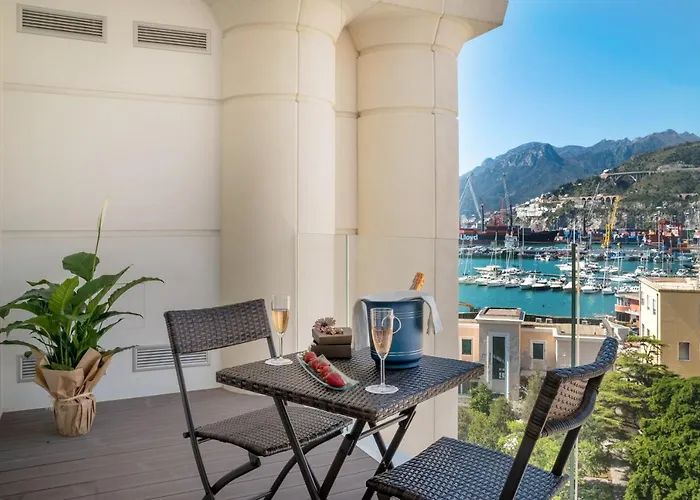 Crescent Moon Bed and Breakfast Salerno